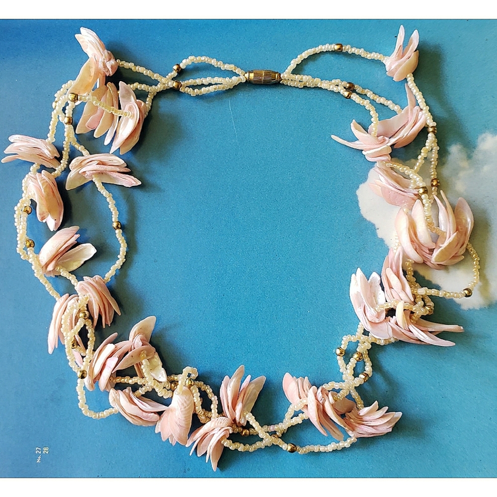 Vintage Necklace SeaShell Glass Bead Multi Strand